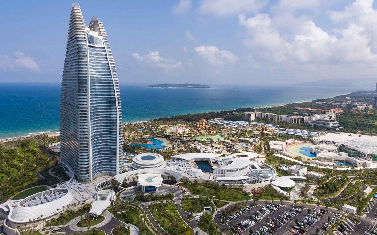 Atlantis Sanya — resort exterior above the Aquaventure waterpark, Haitang Bay