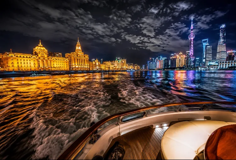 Huangpu River night cruise
