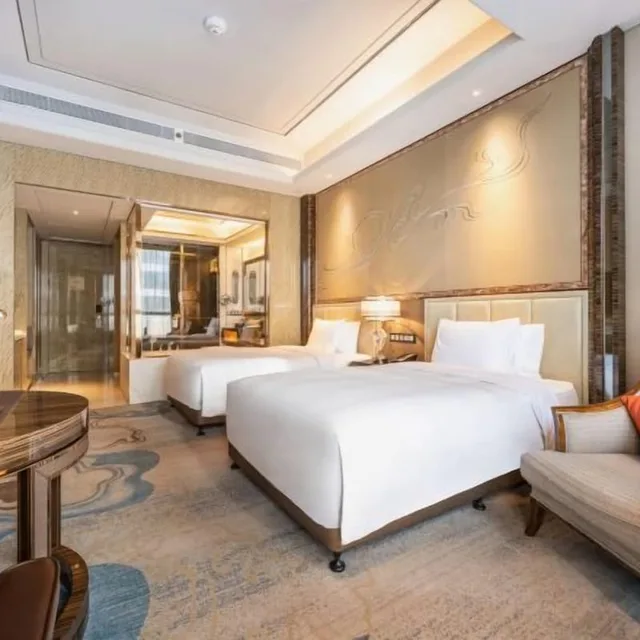 Wanda Vista Lanzhou twin room