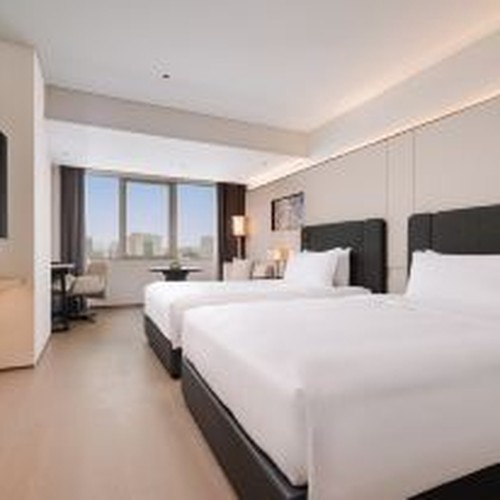 Canton Hotel Guangzhou twin room